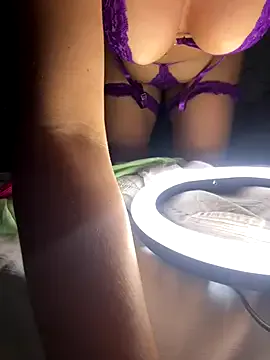 Wet-Pussycat on StripChat