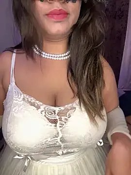 WifyHubby_38 on StripChat