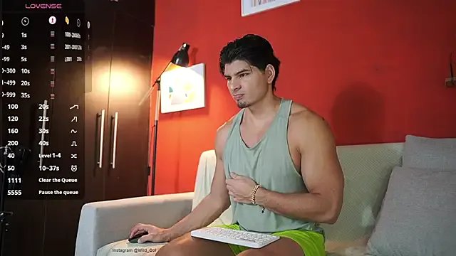 wild_col_ on StripChat