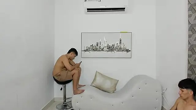 YouBratty2 on StripChat