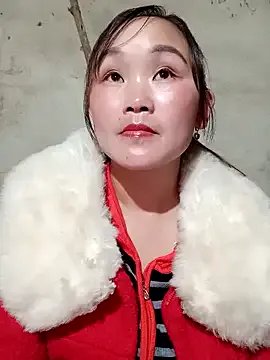 yula-bi on StripChat