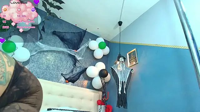 zhamira_21 on StripChat